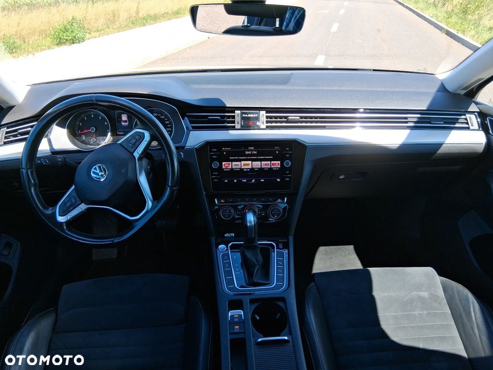 Volkswagen Passat 2.0 TSI Elegance DSG - 8