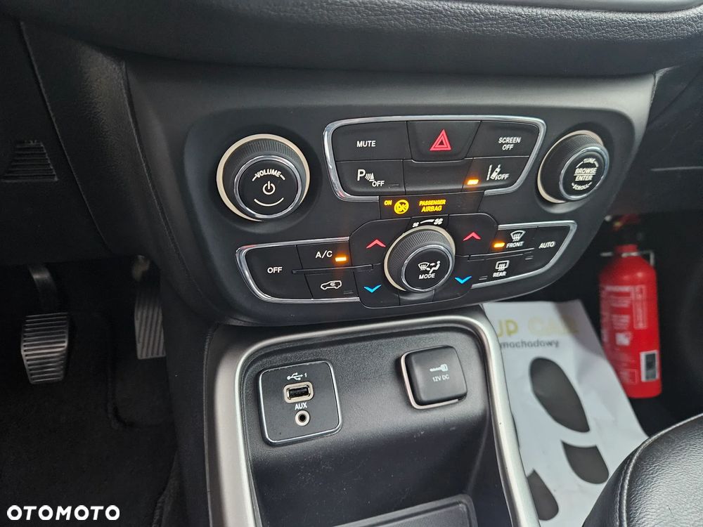 Jeep Compass 1.4 TMair Longitude FWD S&S - 20