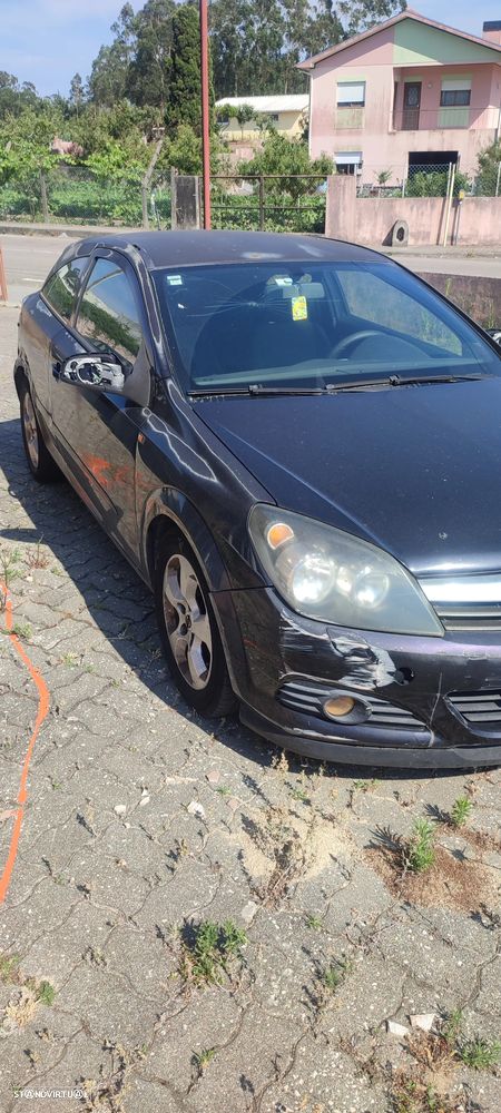Opel Astra GTC 1.4 - 5