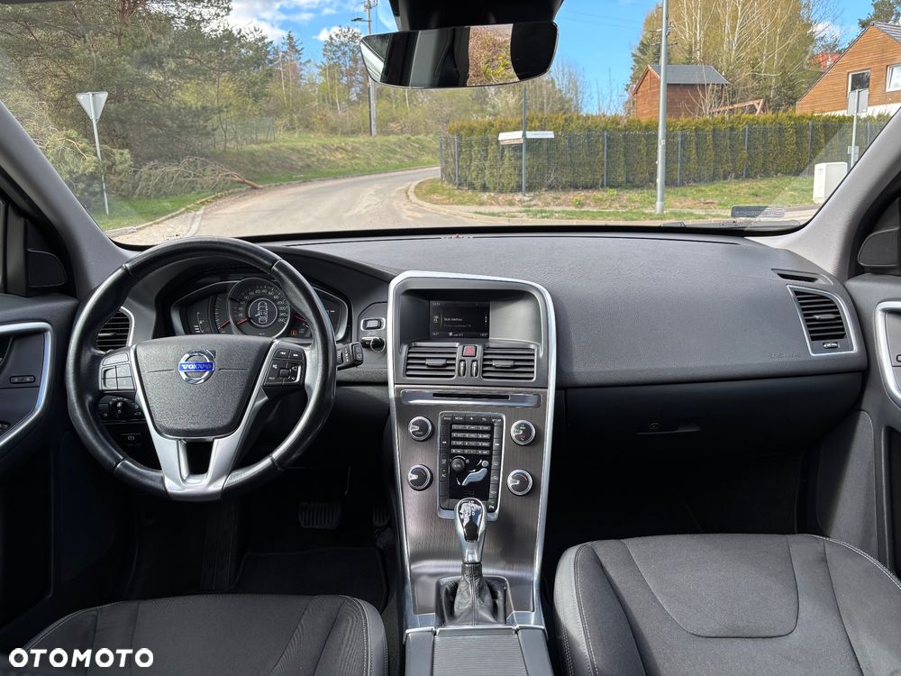 Volvo XC 60 D4 Drive-E Momentum - 10