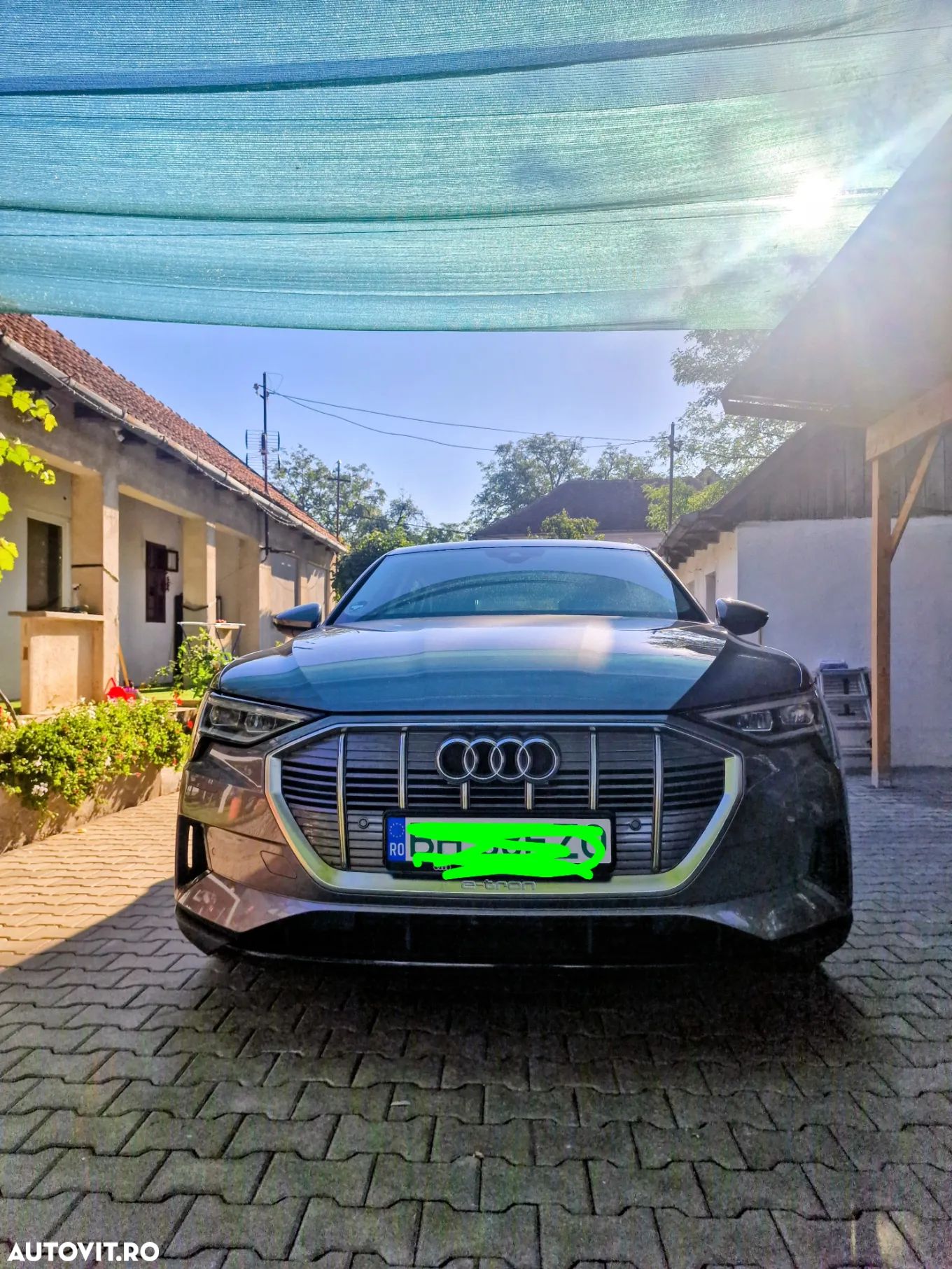 Audi e-tron 50 quattro - 1