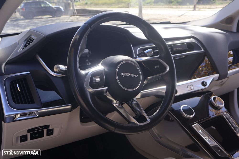 Jaguar I-Pace - 30