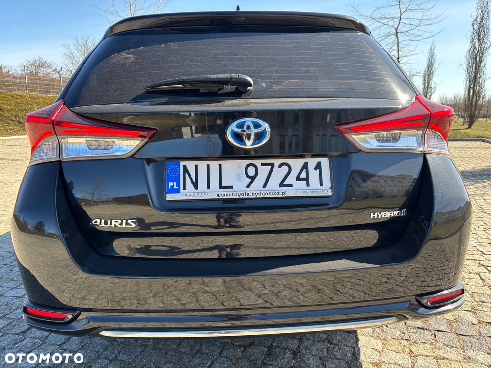 Toyota Auris Hybrid 135 Prestige - 6