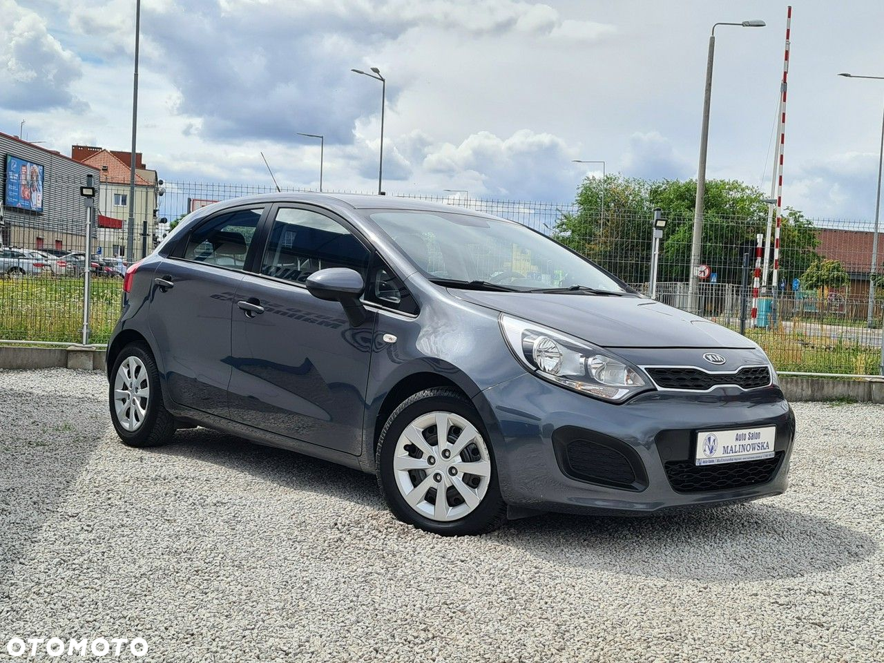 Kia Rio 1.2 L - 3