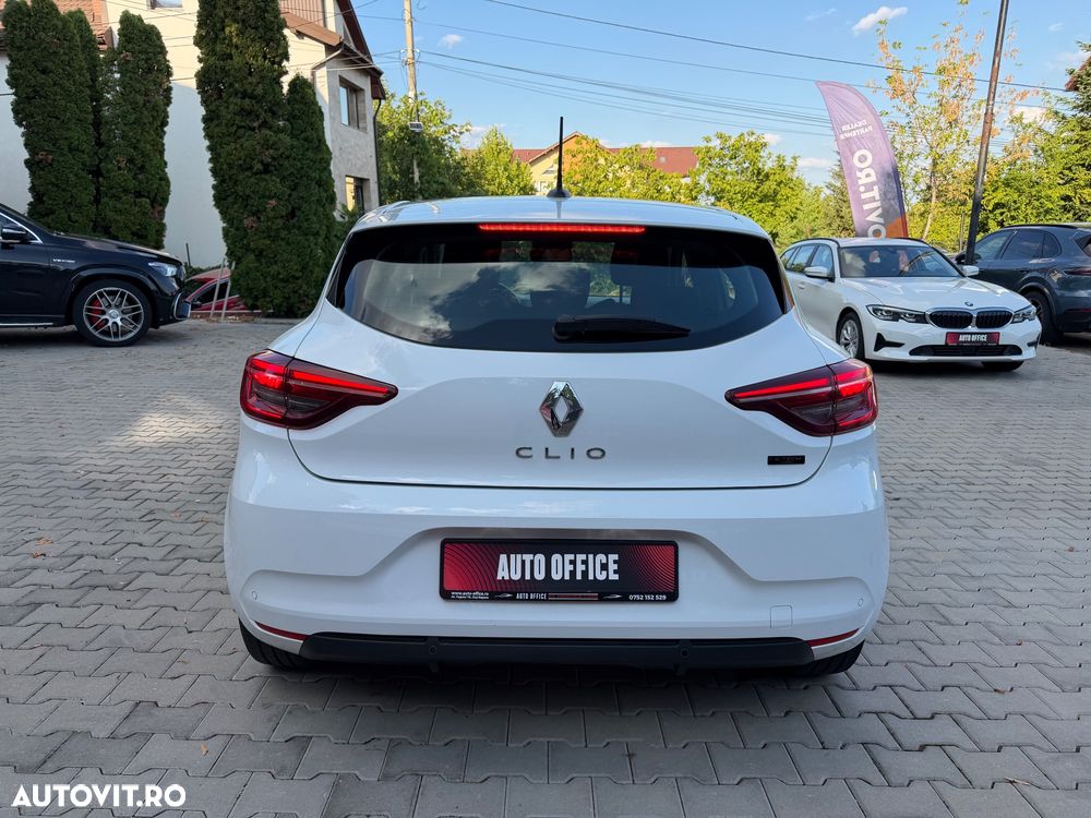 Renault Clio 2023 photo 2