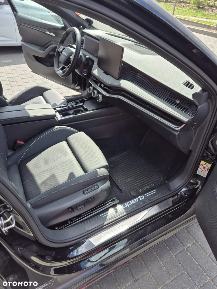 Skoda Superb 2.0 TSI Sportline DSG - 11
