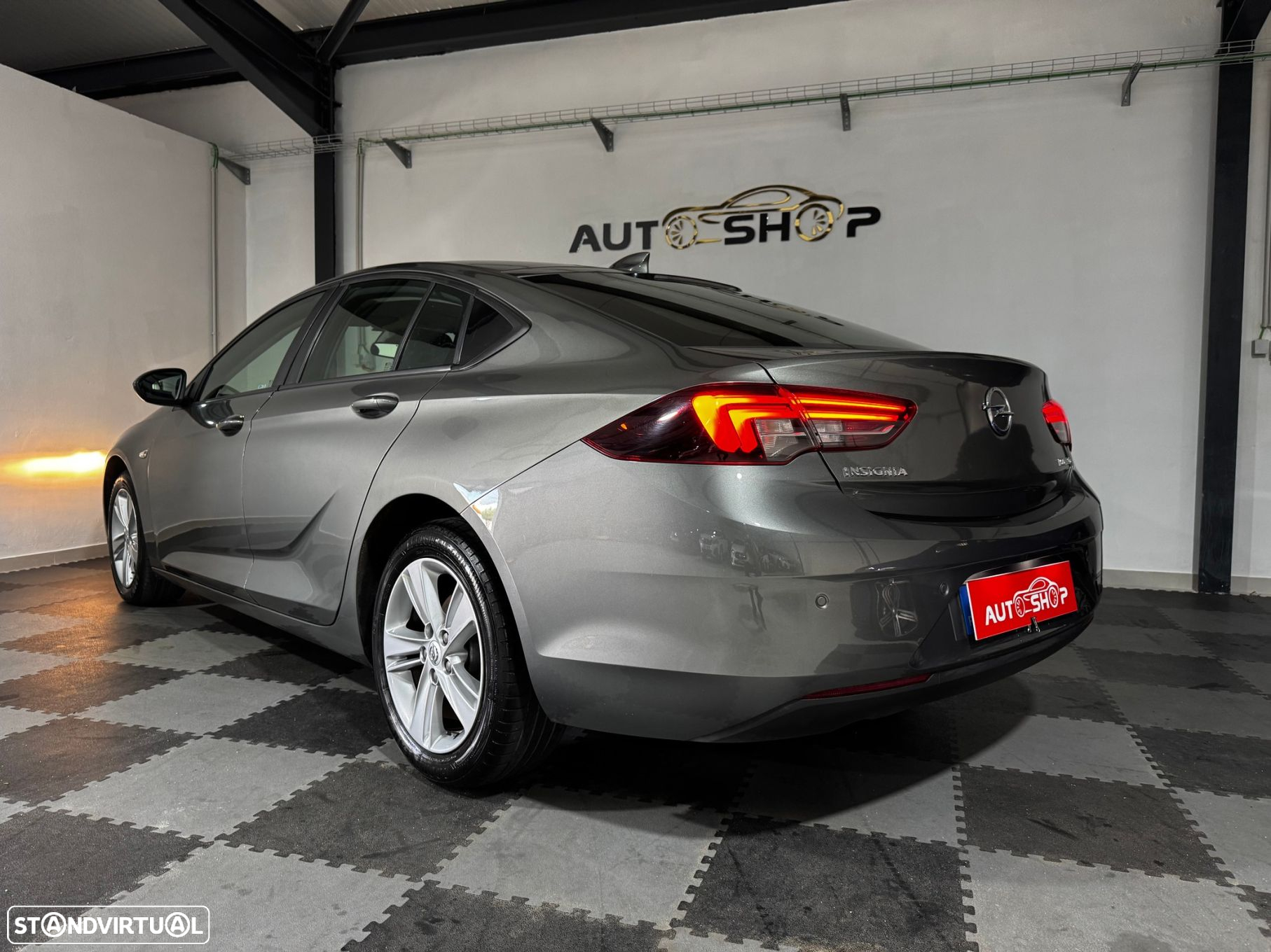 Opel Insignia Grand Sport 1.6 CDTi Selective - 24