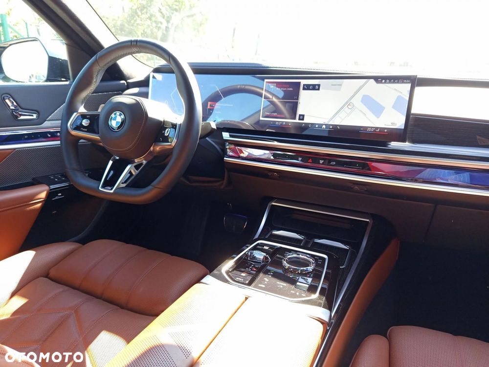 BMW Seria 7 - 12