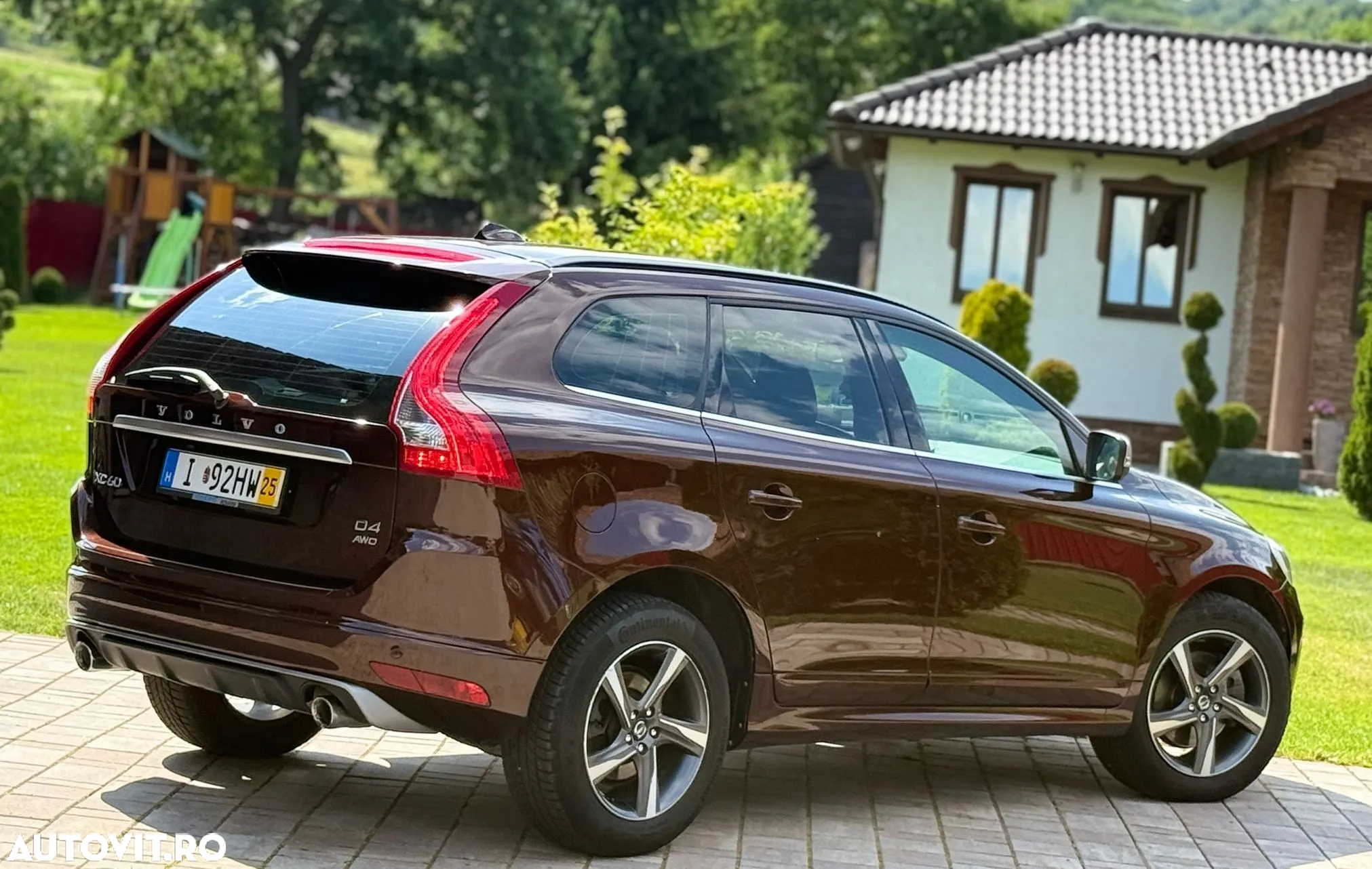 Volvo XC 60 D4 AWD Geartronic RDesign - 6