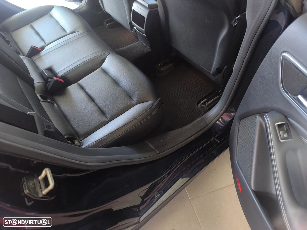 Mercedes-Benz CLA 180 - 11