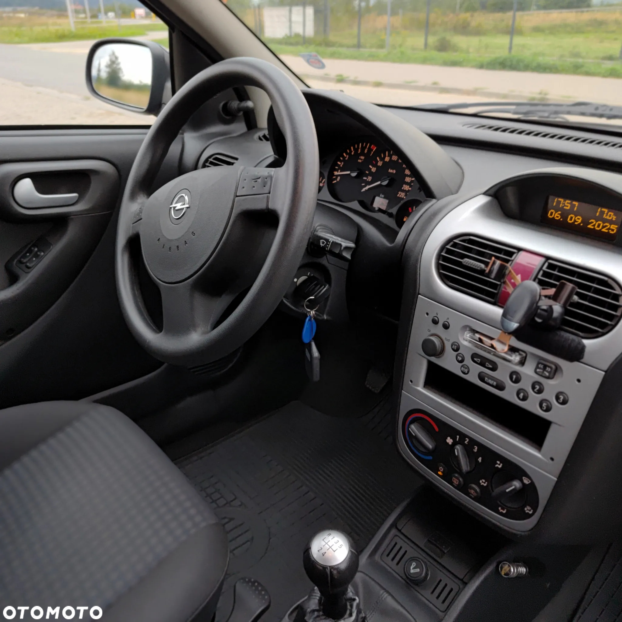 Opel Corsa 1.0 12V Enjoy - 29