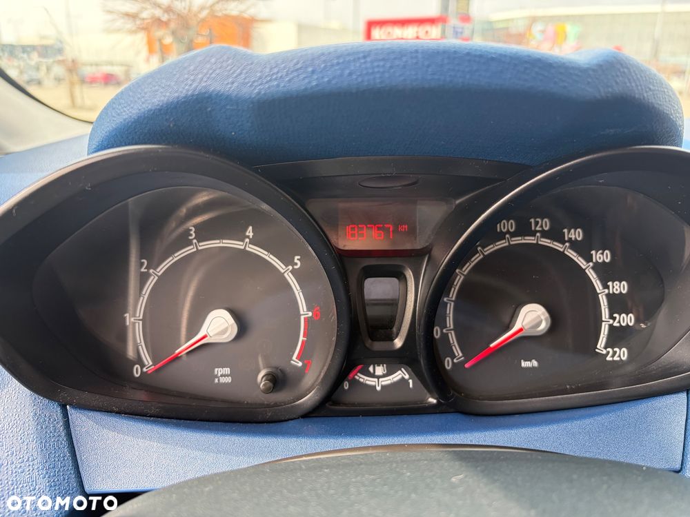 Ford Fiesta 1.25 Ambiente - 12