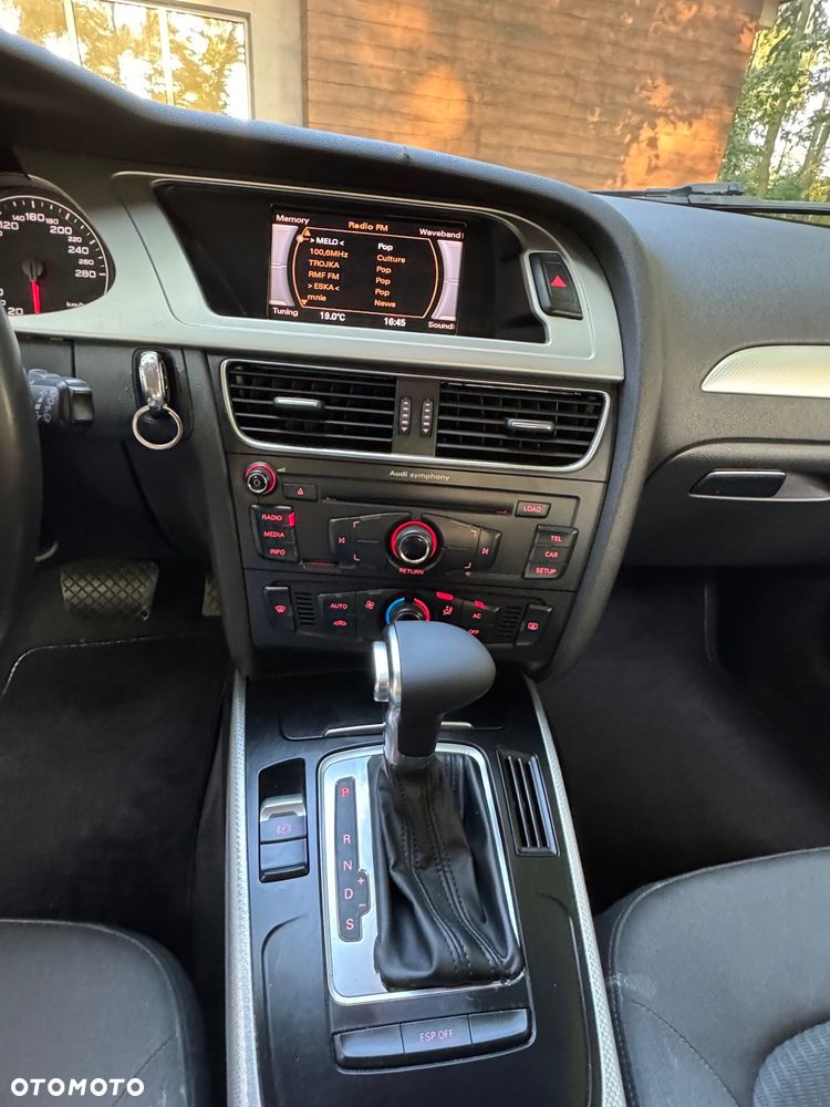 Audi A4 Avant 2.0 TDI DPF multitronic S line Sportpaket - 19