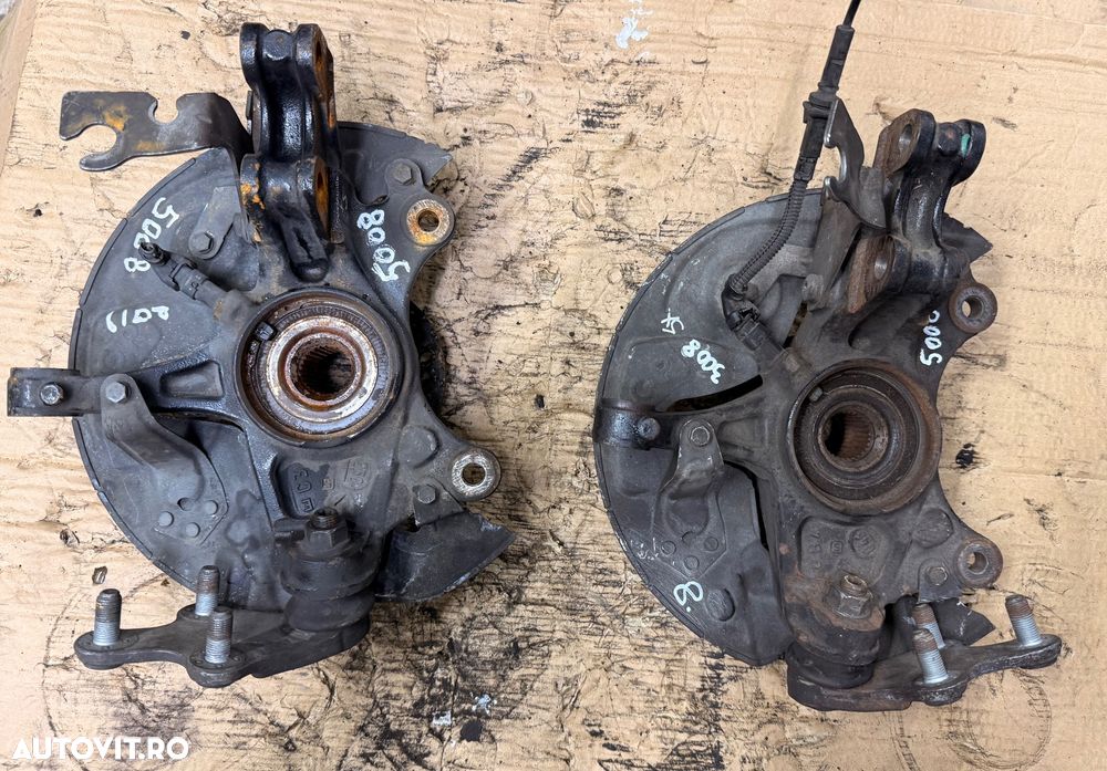 Fuzeta stanga fata PEUGEOT 3008, 5008 an 2017-2024 - 2