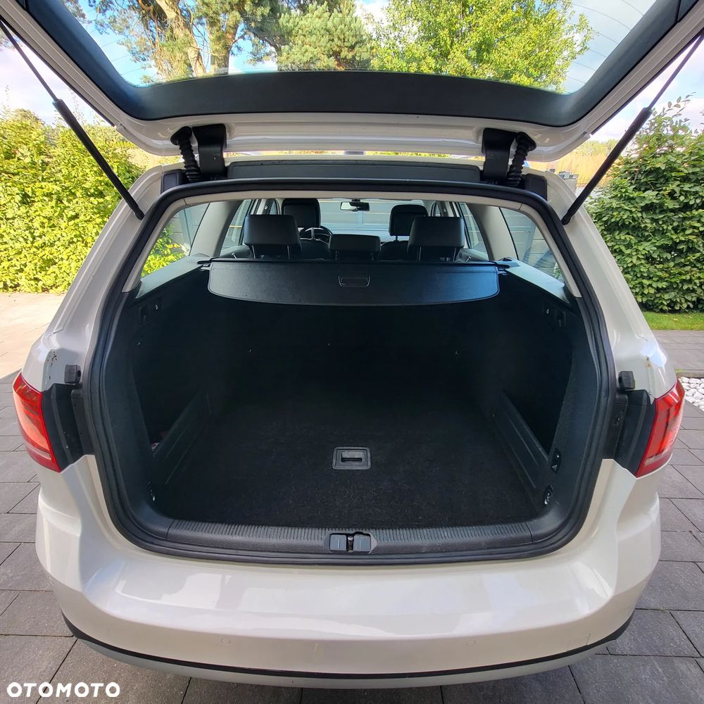 Volkswagen Passat 2.0 TDI 4Mot Highline DSG - 8
