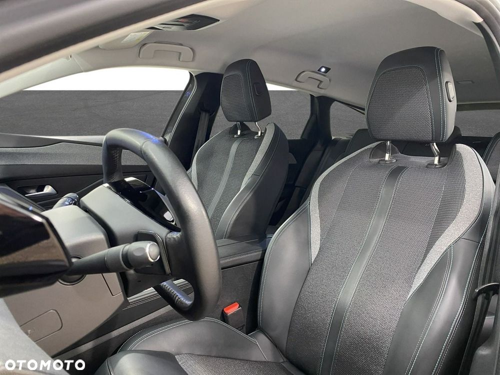 Peugeot 308 - 11