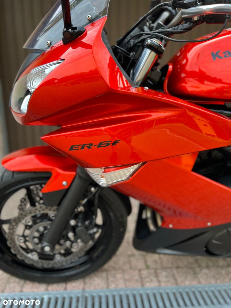 Kawasaki ER - 22