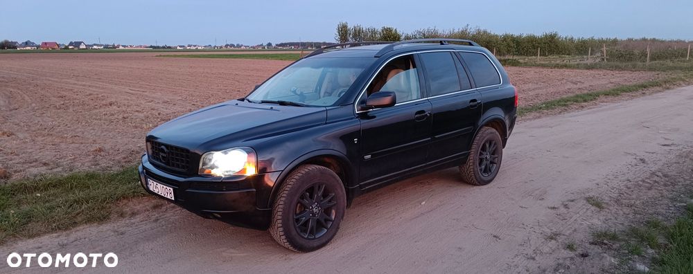 Volvo XC 90 - 1