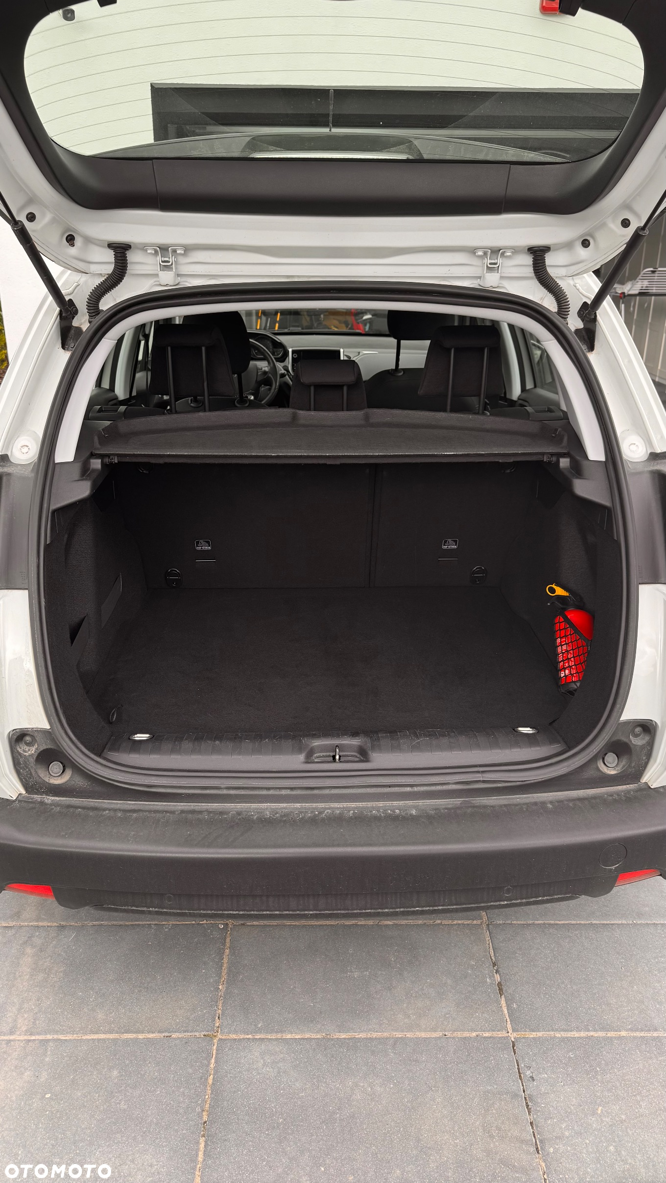 Peugeot 2008 - 13