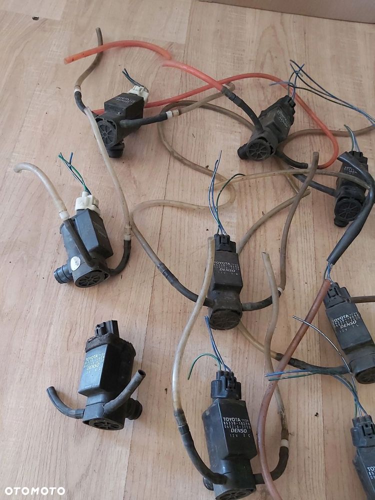 TOYOTA CELICA V VI VII pompka spryskiwaczy - 2