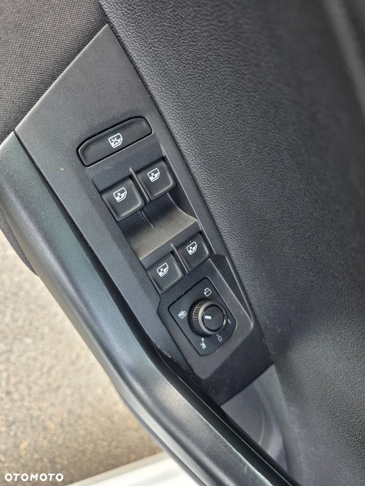 Volkswagen Polo 1.6 TDI SCR beats - 11