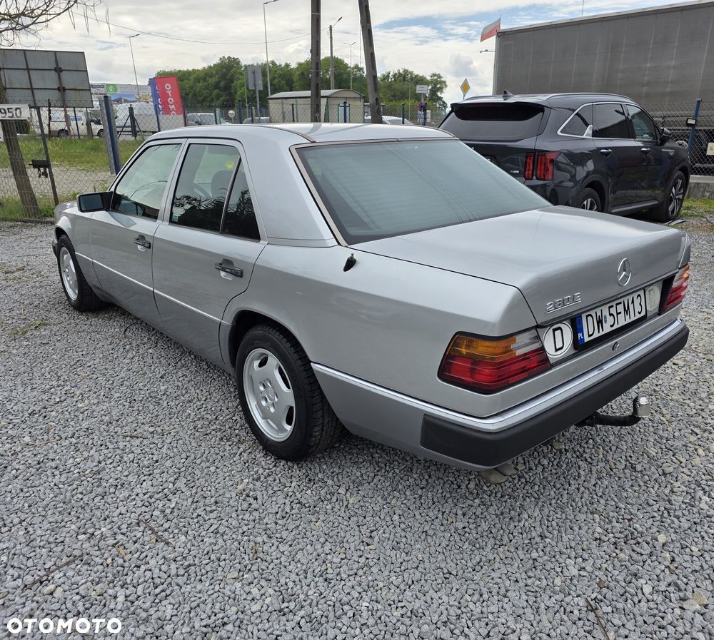 Mercedes-Benz W124 (1984-1993) - 6