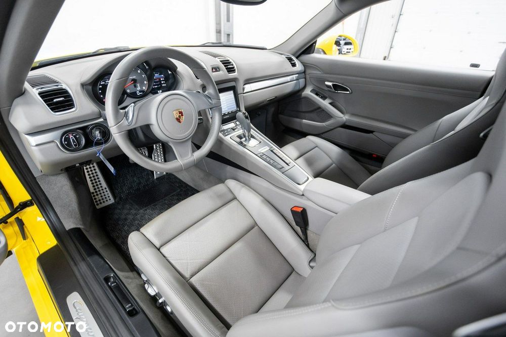 Porsche Cayman S PDK - 29