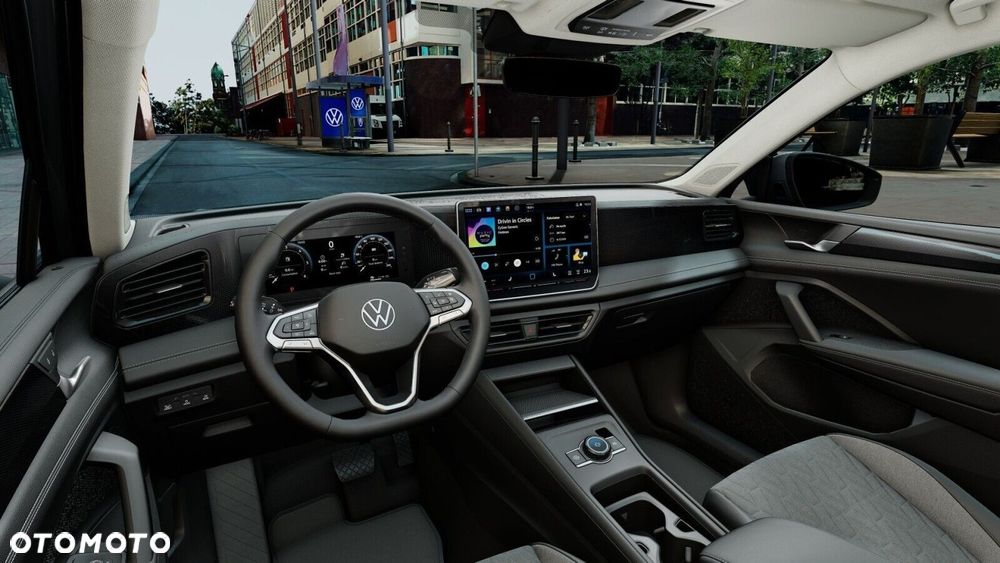 Volkswagen Tiguan - 10