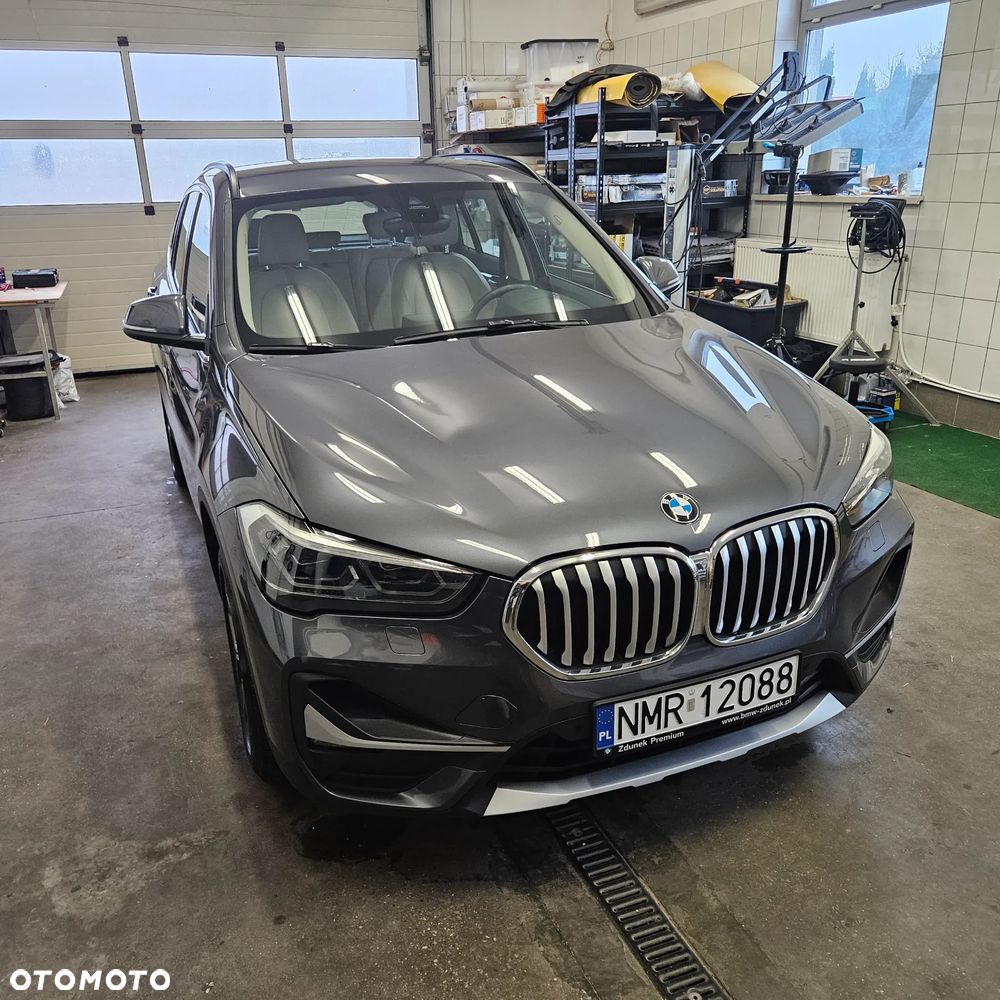 BMW X1 xDrive18d xLine - 4