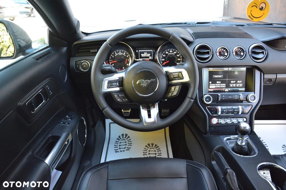 Ford Mustang - 17