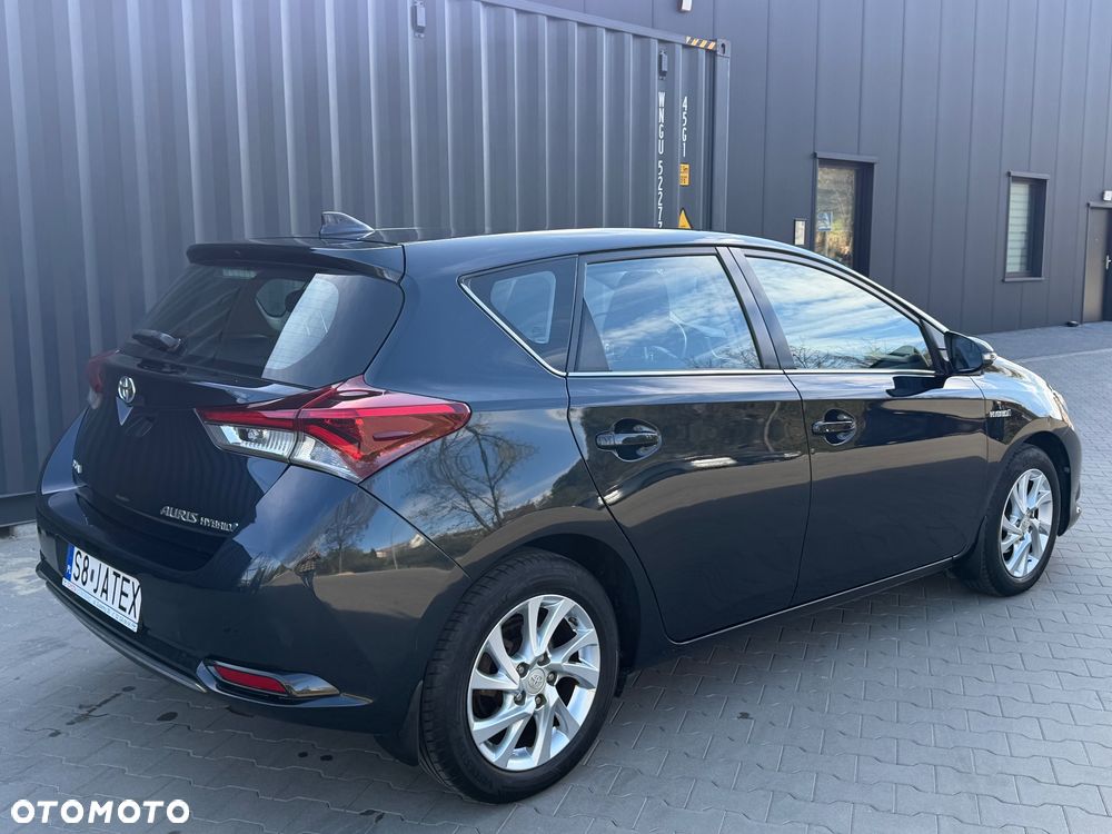 Toyota Auris - 4