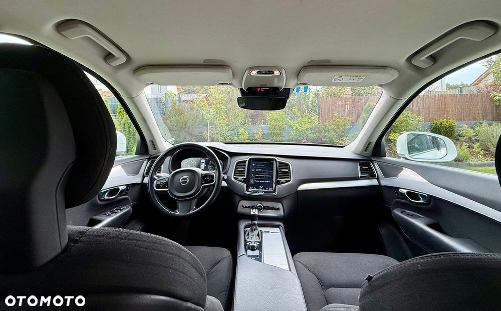 Volvo XC 90 D5 AWD Geartronic Momentum - 9