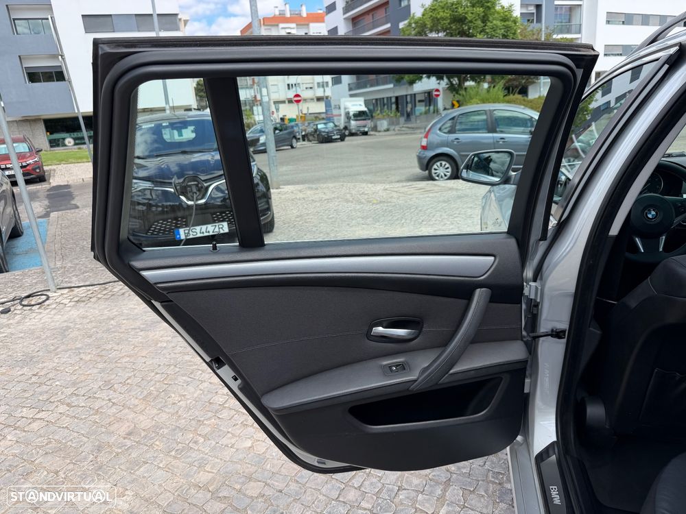 BMW 520 dA Executive - 21