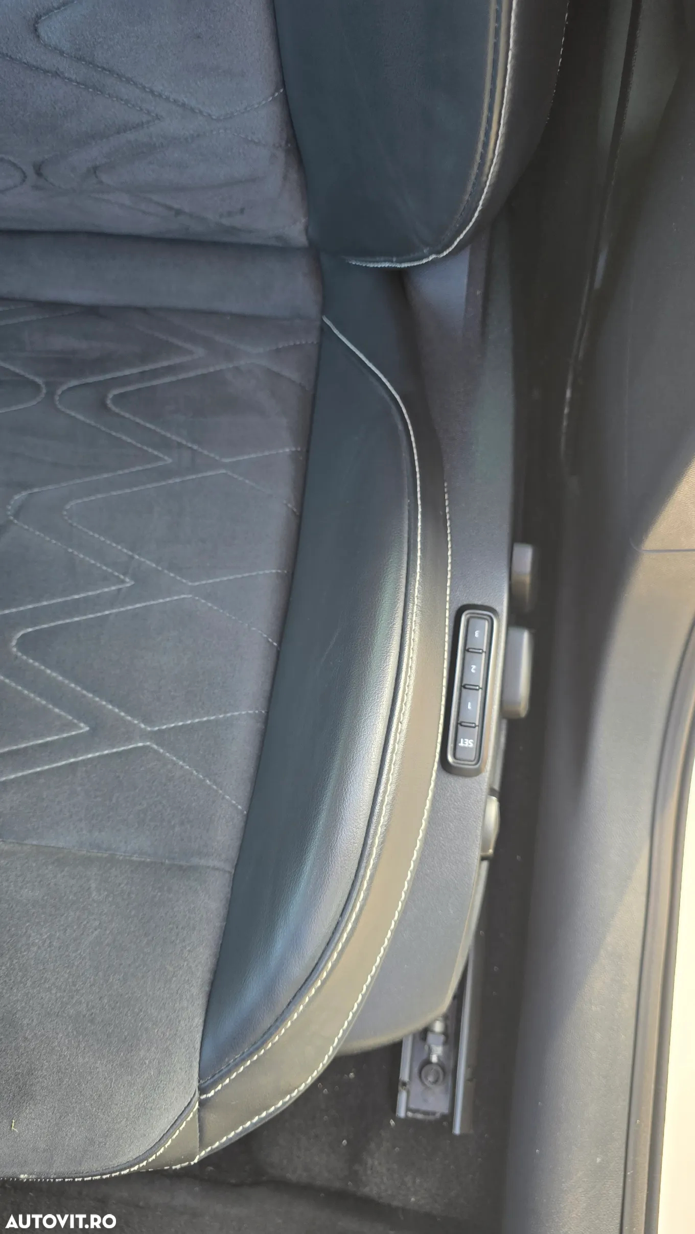 Seat Leon Sportstourer 2.0 TDI DSG Style Edition - 13