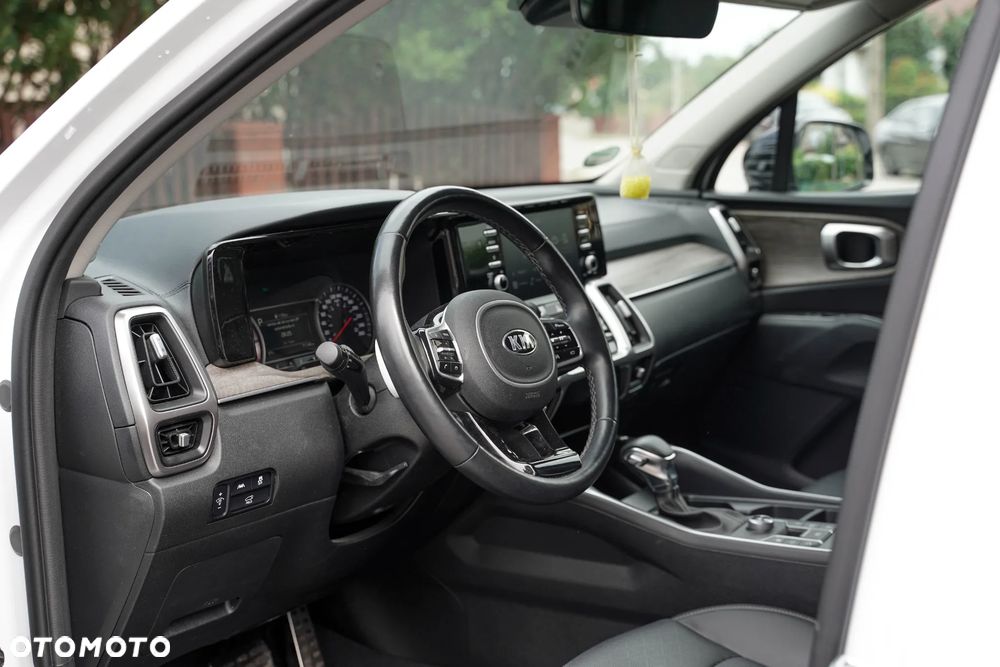 Kia Sorento - 9
