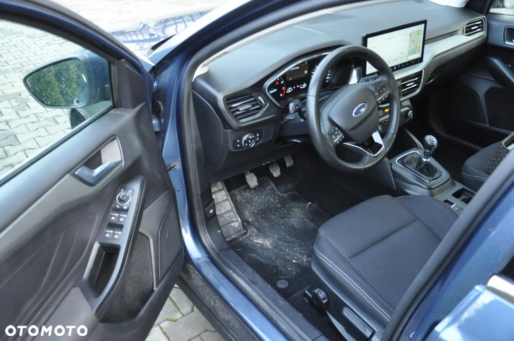 Ford Focus 1.0 EcoBoost Titanium - 13
