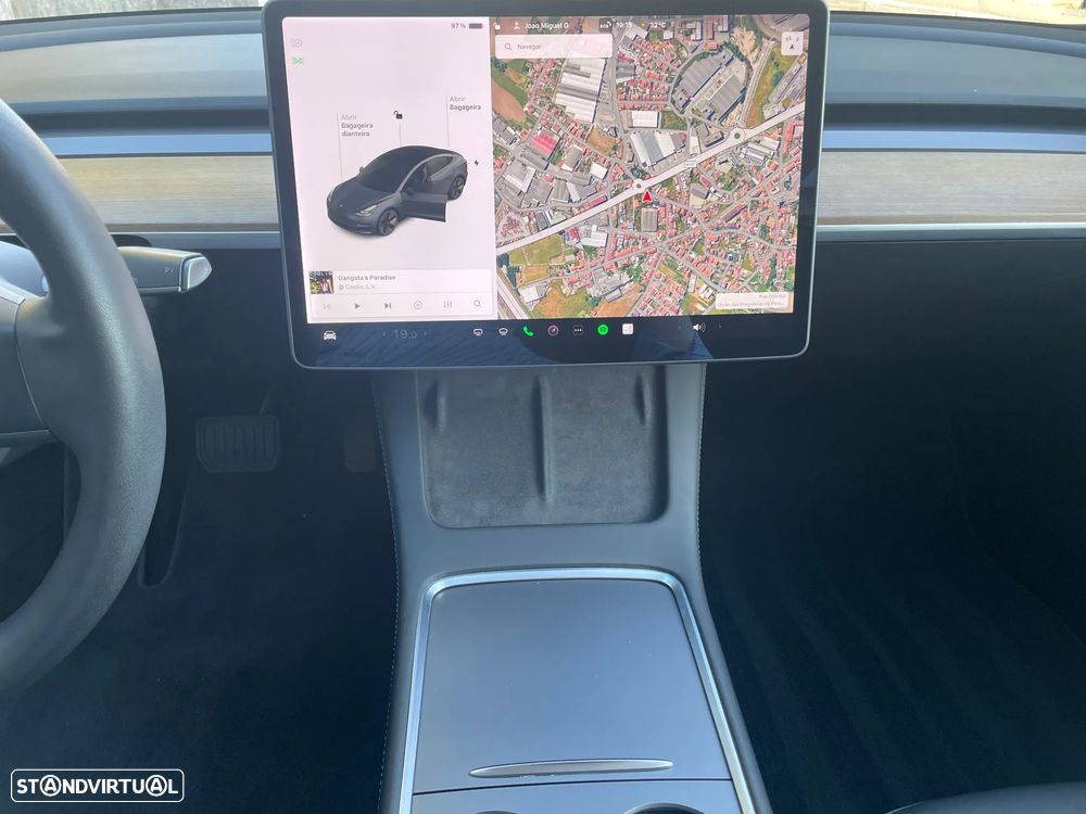 Tesla Model 3 RWD - 33