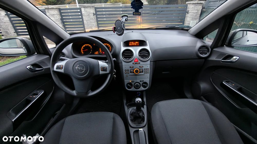 Opel Corsa - 12