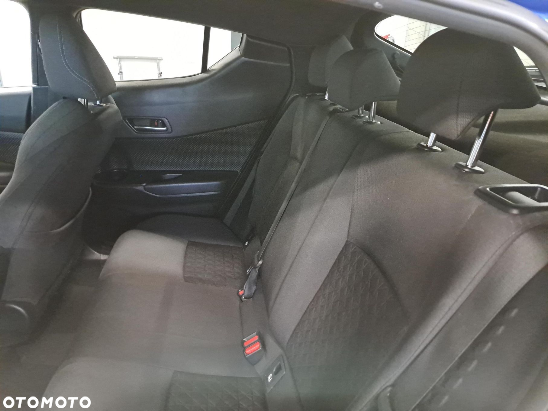 Toyota C-HR - 14