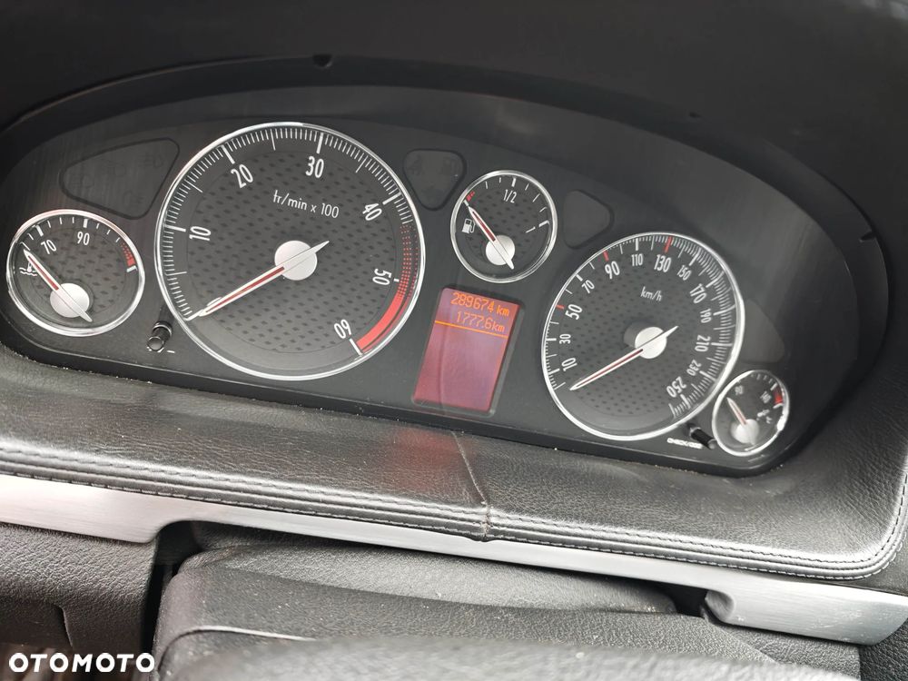 Zderzak maska drzwi silnik części Peugeot 407 Coupe EZRC 2.7 HDi - 13
