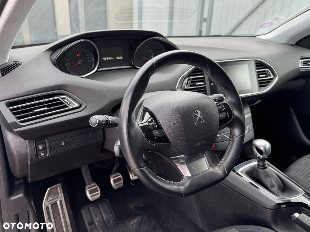 Peugeot 308 PureTech 110 Stop & Start Style - 9