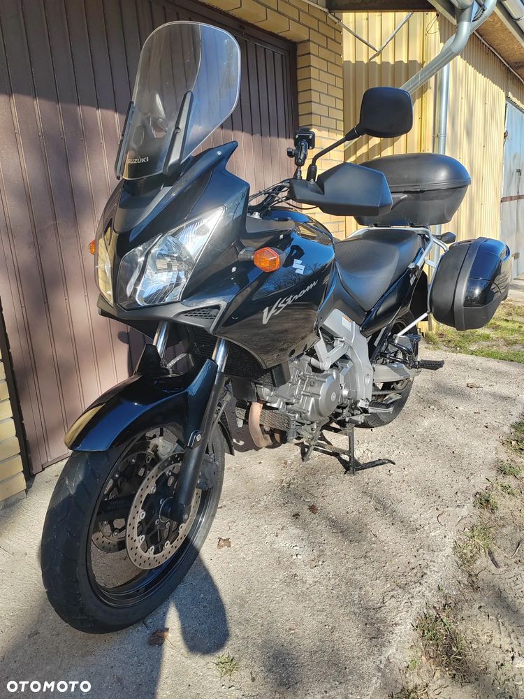 Suzuki V-STROM - 4