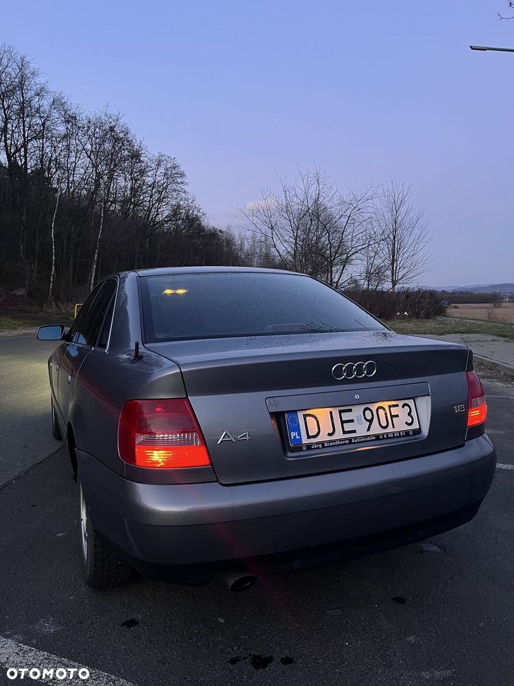 Audi A4 Avant - 6