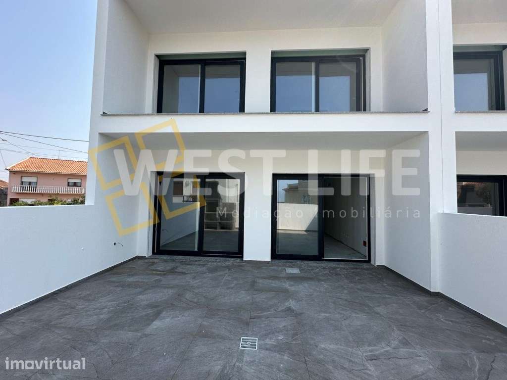 Fantástica Moradia T3 com VISTA MAR, Logradouro e Terraço, ótima ex... - Grande imagem: 2/25