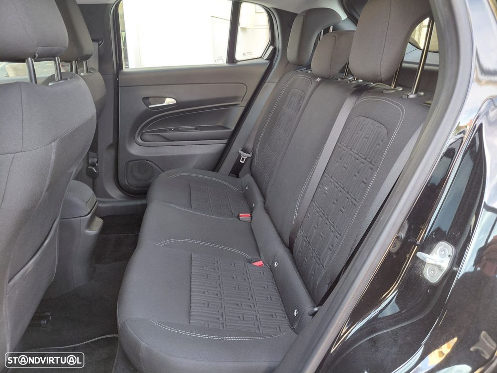 Fiat 600e 54 kWh (RED) - 6