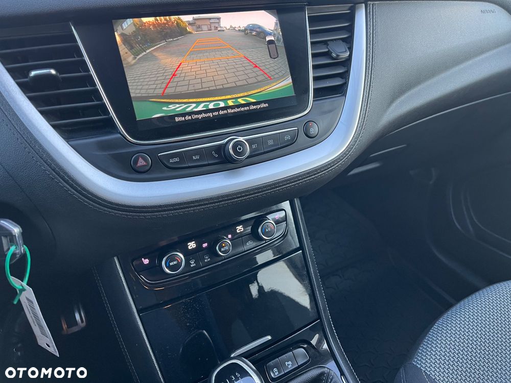 Opel Grandland X 1.2 T GPF Design Line S&S - 16