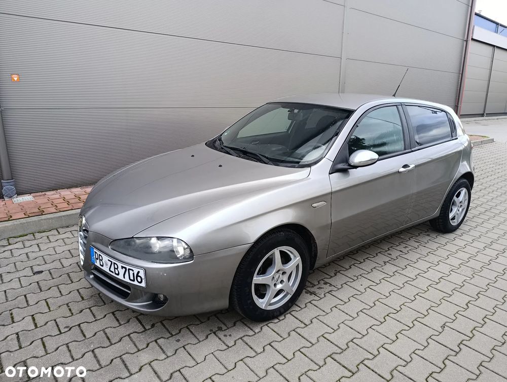 Alfa Romeo 147 1.6 ECO Sportiva - 22