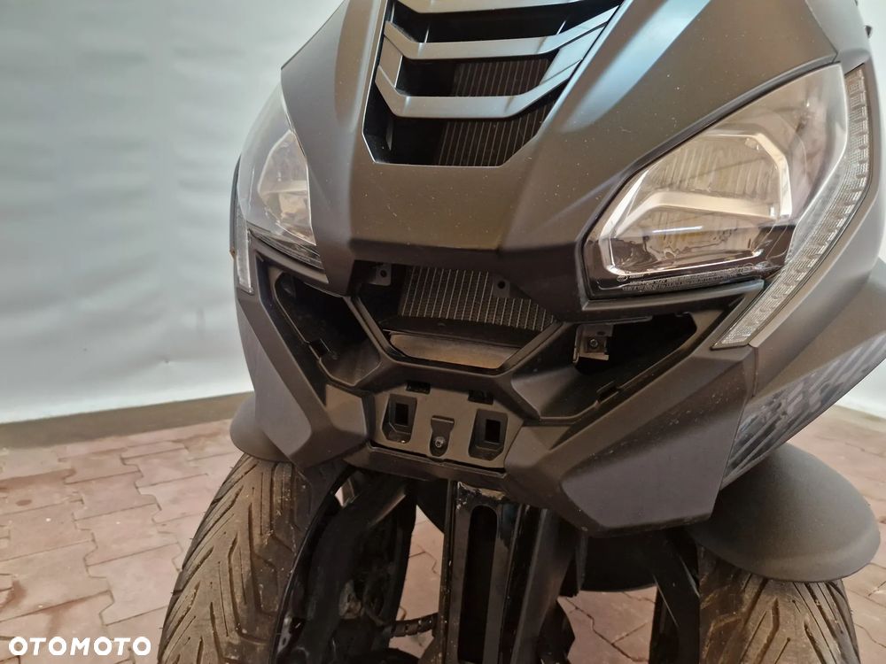 Peugeot Metropolis - 15