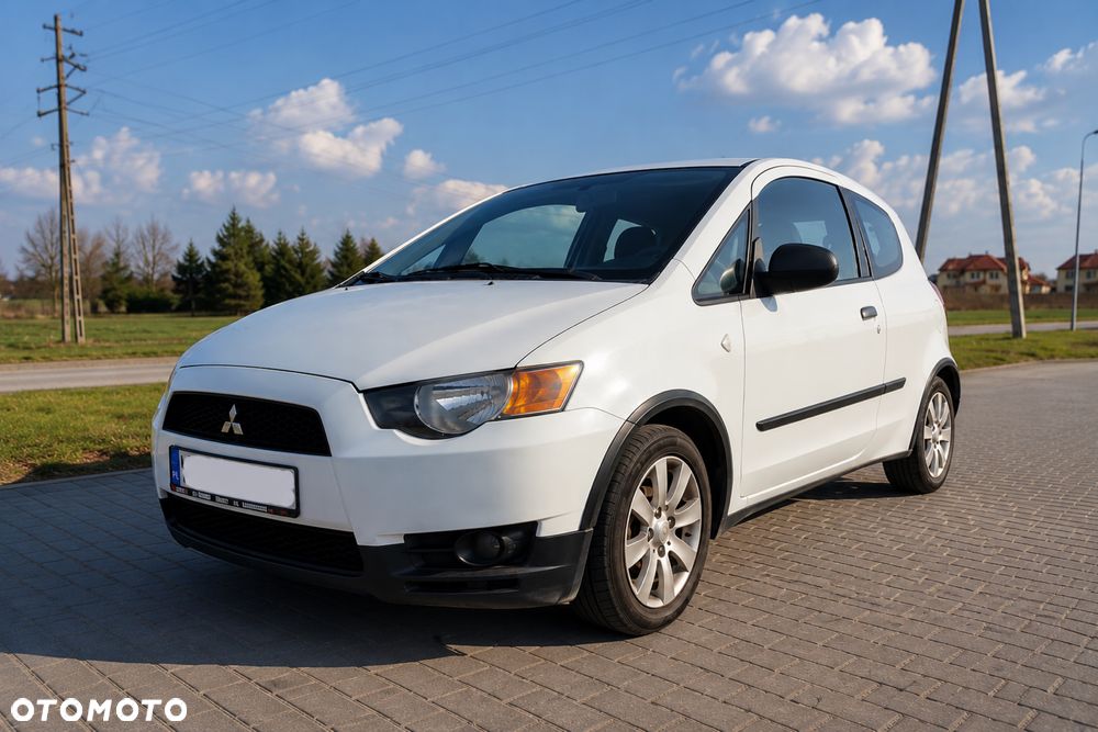 Mitsubishi Colt - 1