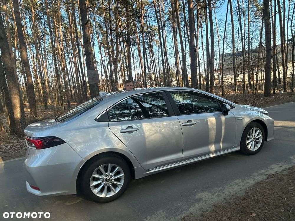Toyota Corolla 1.8 Hybrid Comfort - 16
